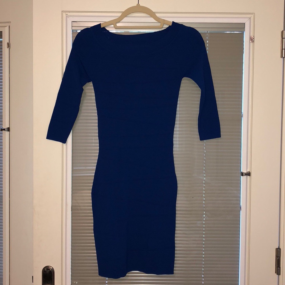 Classy blue body con dress